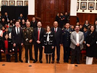 Juran lealtad a la Constitución de México estudiantes de Primaria
