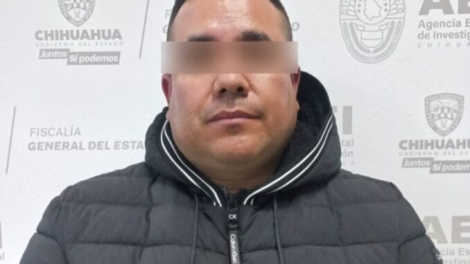 Detiene AEI en la ciudad de Madera a conductor de vehículo robado en Cd. Juárez