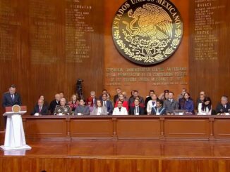 Maru Campos asiste a ceremonia conmemorativa por el 109 Aniversario de la Constitución