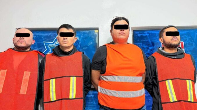 Participan en pelea campal en un bar; los detienen