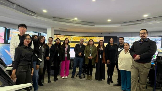 Visita Unidad de Investigación de Robos instalaciones del C-4