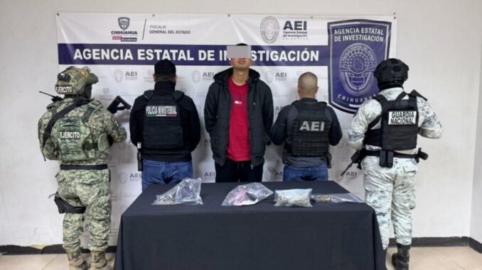 Detiene AEI a masculino durante cateo en la que encontraron droga y armas