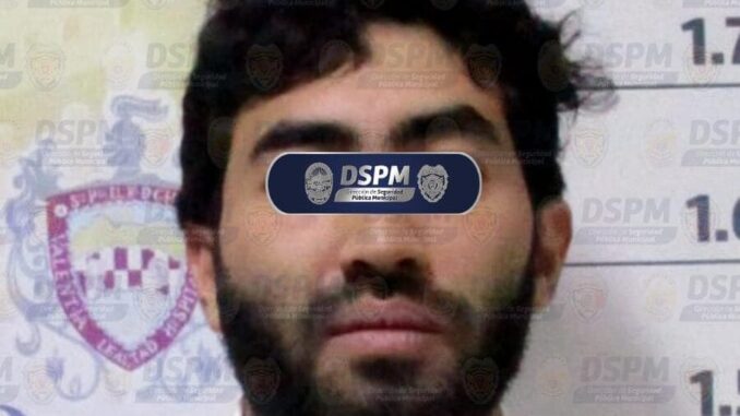 Es detenido por municipales, joven con arma de fuego y probable droga