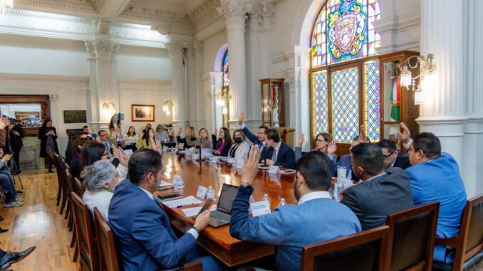 Aprueban regidores dictámenes que beneficiarán a los chihuahuenses en seguridad, desarrollo económico y protección a animales de compañía