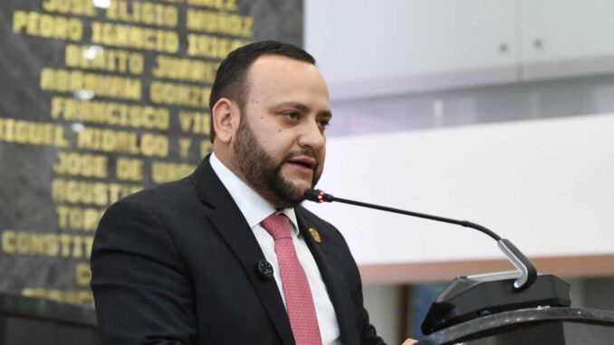 Celebra Arturo Medina expulsión de Marx Arriaga de la SEP; “quería adoctrinar a niños y niñas”