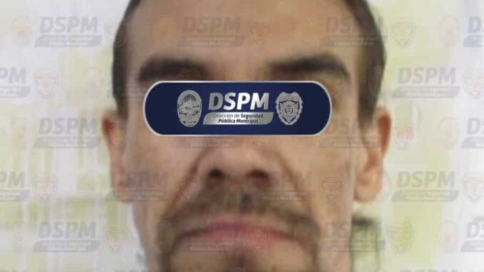 Aseguran policías municipales a un hombre por delitos contra la salud