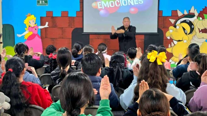 Ofrecen taller Valórate a estudiantes de primaria