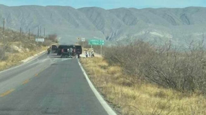 Comando armado siembra terror y bloquea la carretera Aldama–Ojinaga
