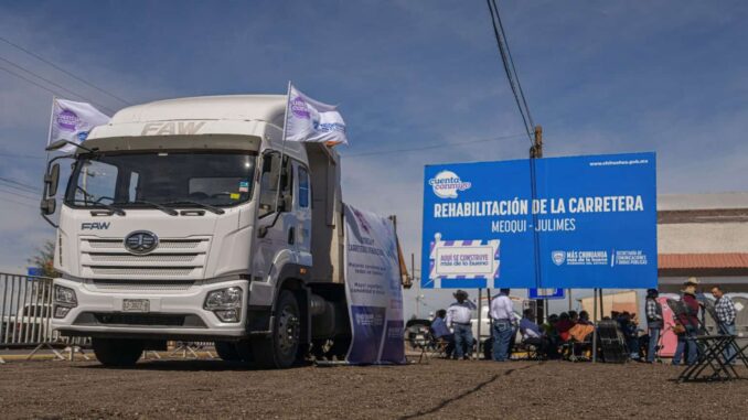 Maru Campos cumple; entrega tramo carretero Meoqui-Julimes en beneficio de más de 50 mil personas