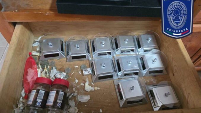 Durante cateo, aseguran arma de fuego, cartuchos y estuches para joyería en vivienda de Eco 2000