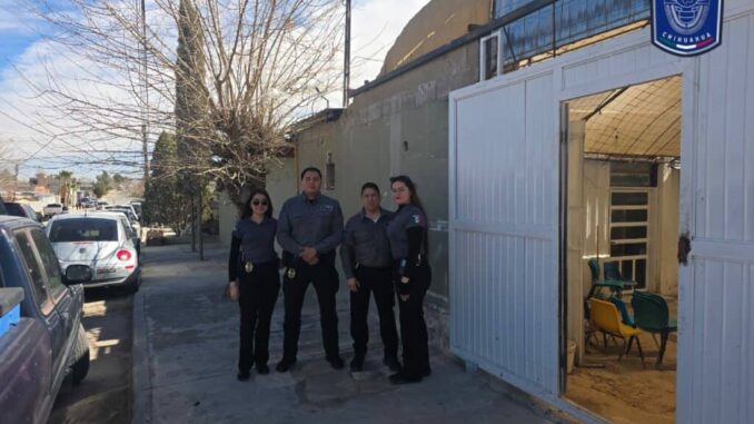 Brinda AEI plática sobre violencia familiar en el Centro de Integración