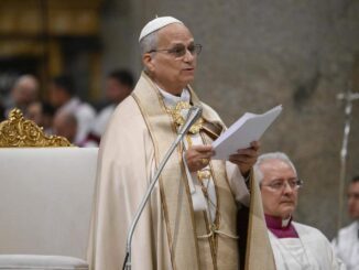 la vida religiosa debe respetar dignidad y libertad