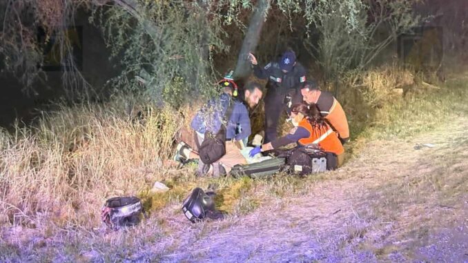 Motociclista pierde la vida tras salir del camino en la carretera Chihuahua–Aldama