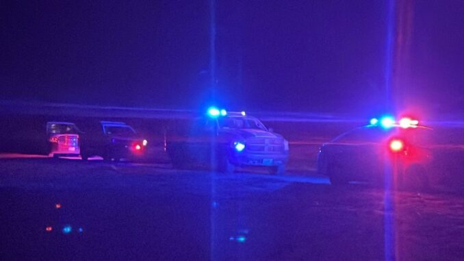 Arrojan un ejecutado con narcomensaje en carretera Cuauhtémoc a Chihuahua