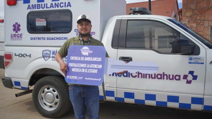 Entrega Secretaría de Salud dos ambulancias a la comunidad de Los Parajes, en Guachochi
