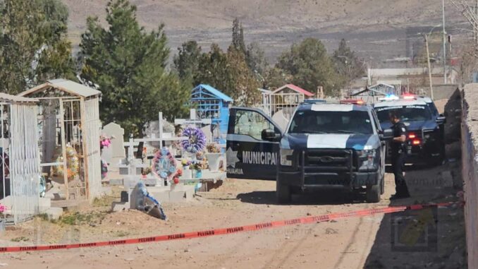 Localizan a hombre sin vida entre tumbas del panteón municipal número 4