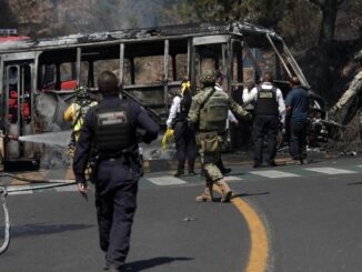 Reanudan corridas del transporte de pasajeros tras violencia por abatimiento de ‘el Mencho’
