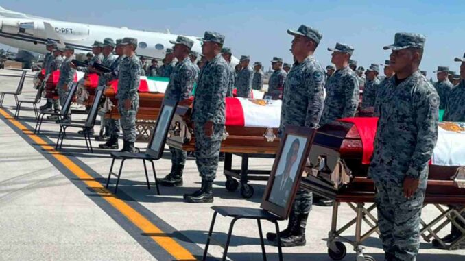 Defensa rinde honores a militares caídos en Jalisco