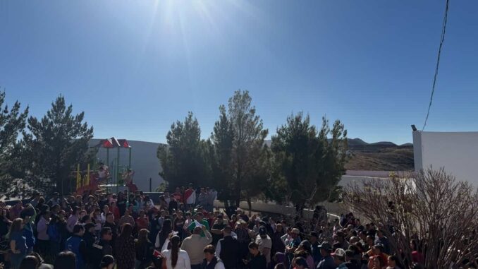 Atiende Gobierno del Estado a familias en situación de desplazamiento provenientes de Guadalupe y Calvo