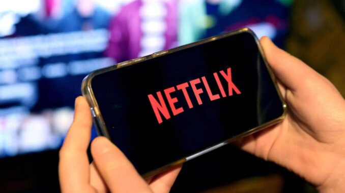 Netflix se retira de la batalla por la compra de Warner tras la nueva oferta de Paramount