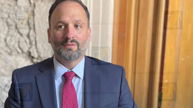 De la Peña defiende Medi-Chihuahua y cuestiona modelo federal de salud