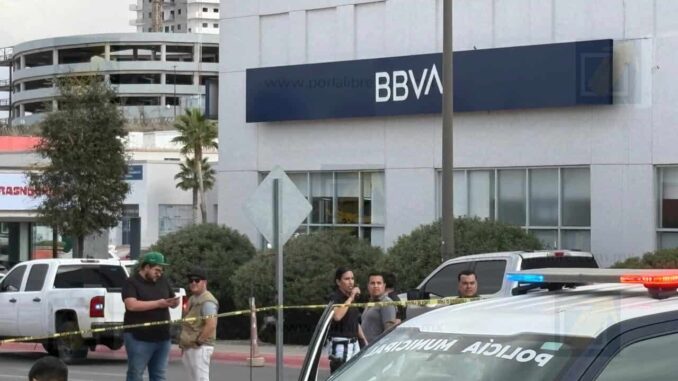 Deja en pickup una mochila con más de un millón de pesos; lo roban