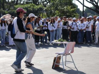 Marchan en Cuernavaca por desaparición de Kimberly Joselín, estudiante de la UAEM