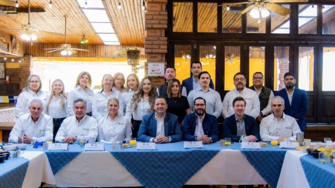 Trabajemos juntos por más economía para las familias: Marco Bonilla a Central de Abastos