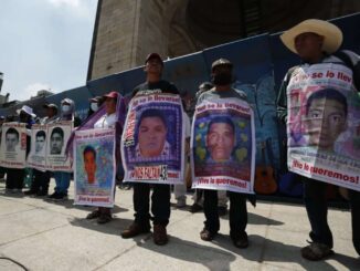 Juez ordena al Ejército mexicano entregar información de inteligencia sobre Caso Ayotzinapa