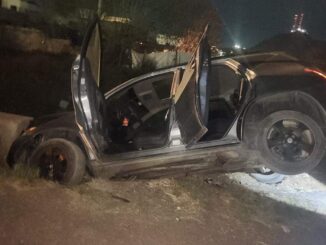 Célula BOII asegura vehículo abandonado con metanfetamina y arma de fuego en la 2 de Octubre