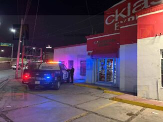 Asaltan zapatería en la colonia Los Arquitos; sujeto huye con 7 mil pesos