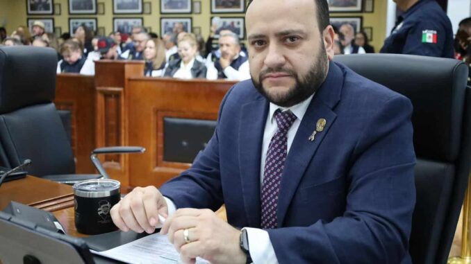 “Una victoria del pueblo; viene la venganza de los represores”: Arturo Medina por fracaso de reforma electoral