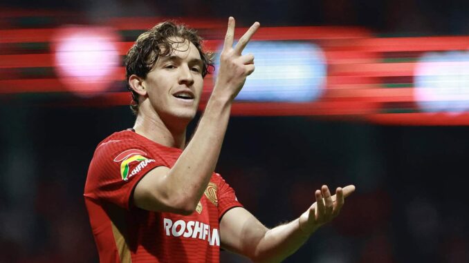 Marcel Ruiz sufre rotura de ligamento cruzado