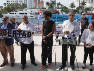 Cubanos solicitan a Trump que les permita enviar un barco a la isla con ayuda desde EE.UU.