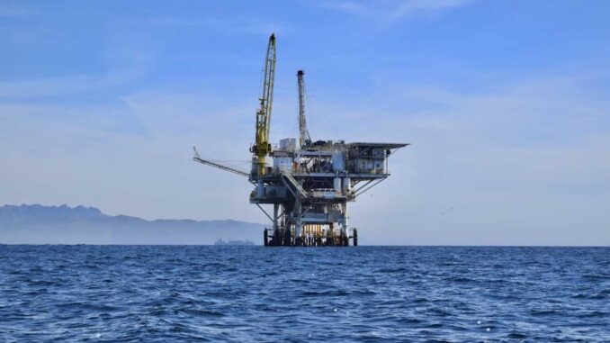 EE.UU. autorizaría la perforación de petróleo en zonas protegidas del golfo de México