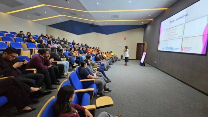 Lleva CEJUM mensaje de empoderamiento a empresa maquiladora en Juárez