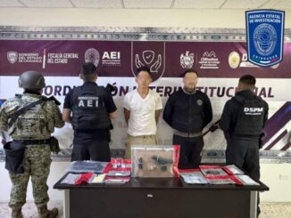 Arrestan a dos masculinos en cateo en colonia Nuevo Triunfo