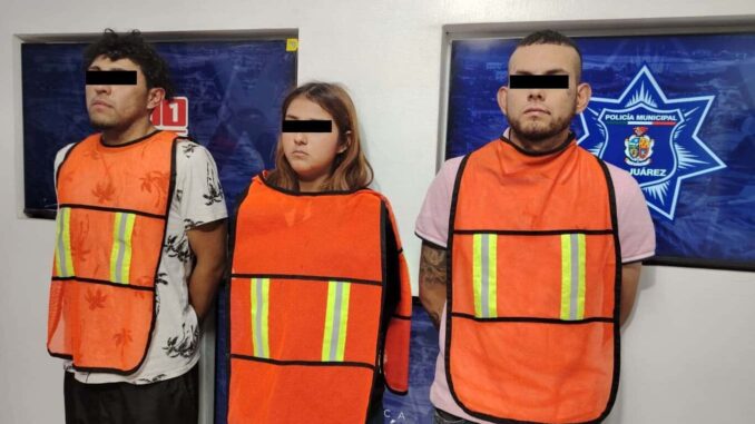 Arrestan a tres con cristal y en un vehículo robado