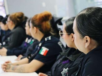 Capacitan a mujeres policías sobre maternidad, trabajo y roles de género
