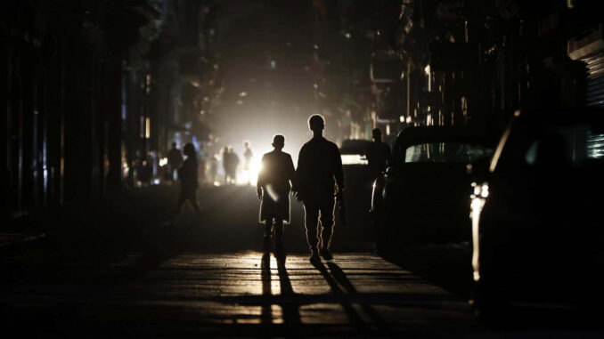 Cuba se recupera paulatinamente tras segundo apagón nacional