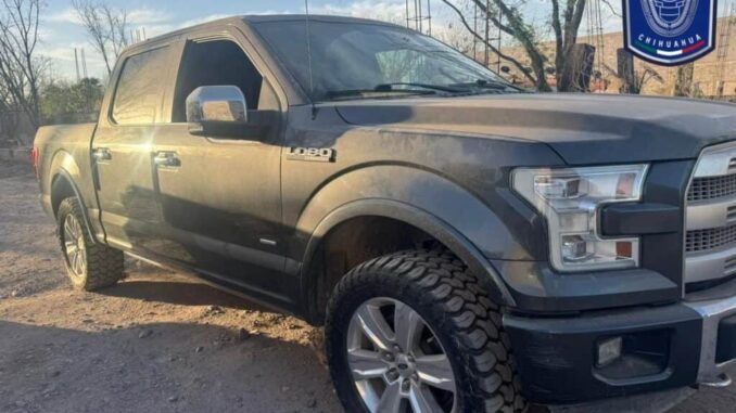 Aseguran en Meoqui, vehículo relacionado a carpeta de investigación en Distrito Noroeste