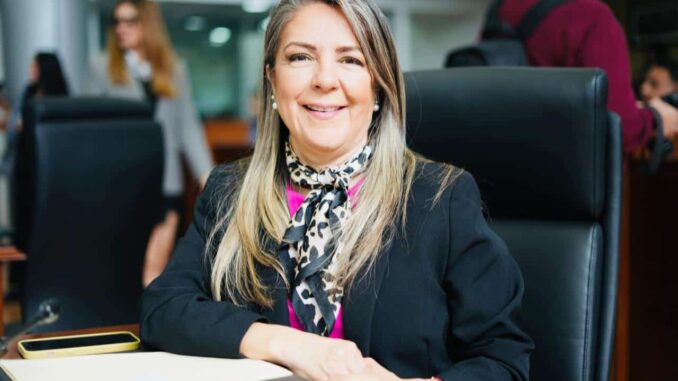 Cuauhtémoc Estrada mintió y traicionó a través de Óscar Castrejón al culparme injustamente: Rosana Díaz