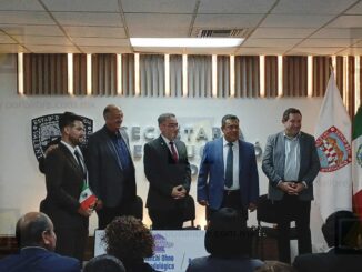 Despiden a egresados universitarios que se capacitarán en Japón