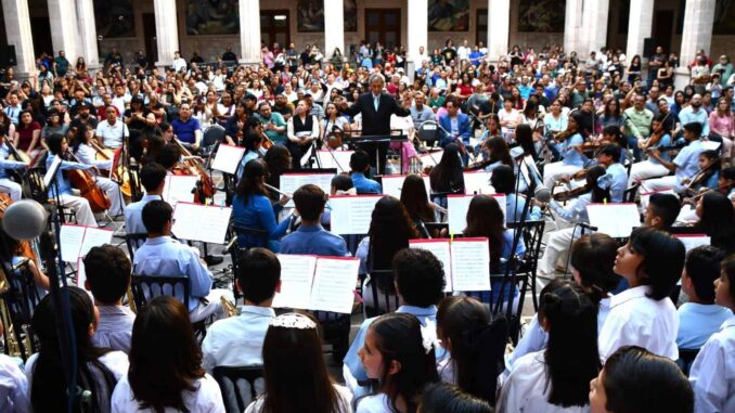 Presentan más de 300 niñas, niños y jóvenes concierto “Agua por mi casa”