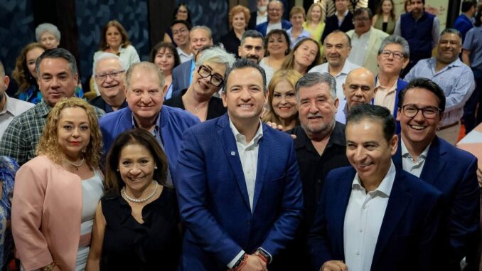 Comparte Marco Bonilla visión de desarrollo y futuro con empresarios juarenses