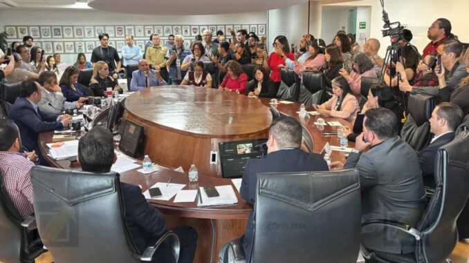 Debate en el Congreso por retiro de exhorto; Morena acusa intento de censura de la bancada del PAN