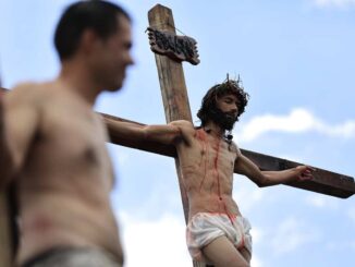 En Latinoamérica se conmemora el Viernes Santo con procesiones y plegarias