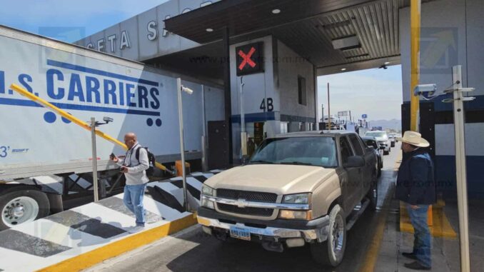 Productores toman la caseta Sacramento y permiten el paso gratuito