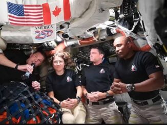 Astronautas de Artemis II relatan a Trump su paso por el lado oscuro de la Luna