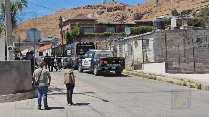 Muere hombre tras infarto mientras caminaba en calles de la colonia Lealtad 1